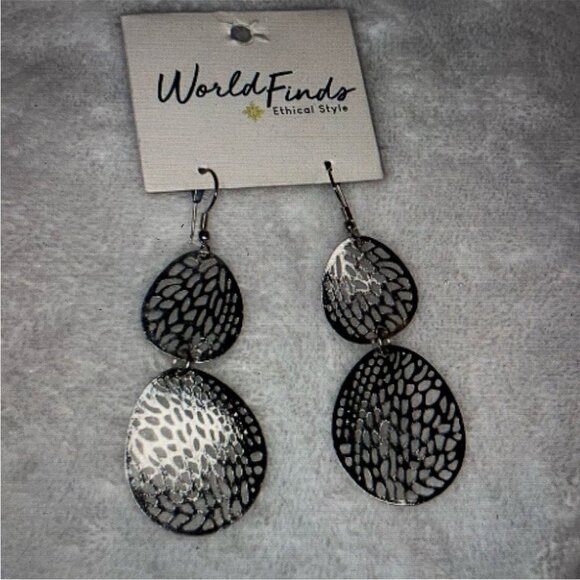 BRAND NEW World Finder Fair Trade Federation Silver Dangle Stencil Leaf Earrings - Picture 1 of 1